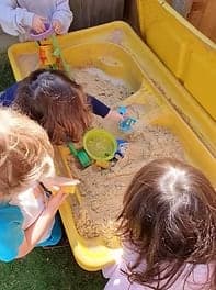 Little Bird's Nest Pre-school - Photo 4
